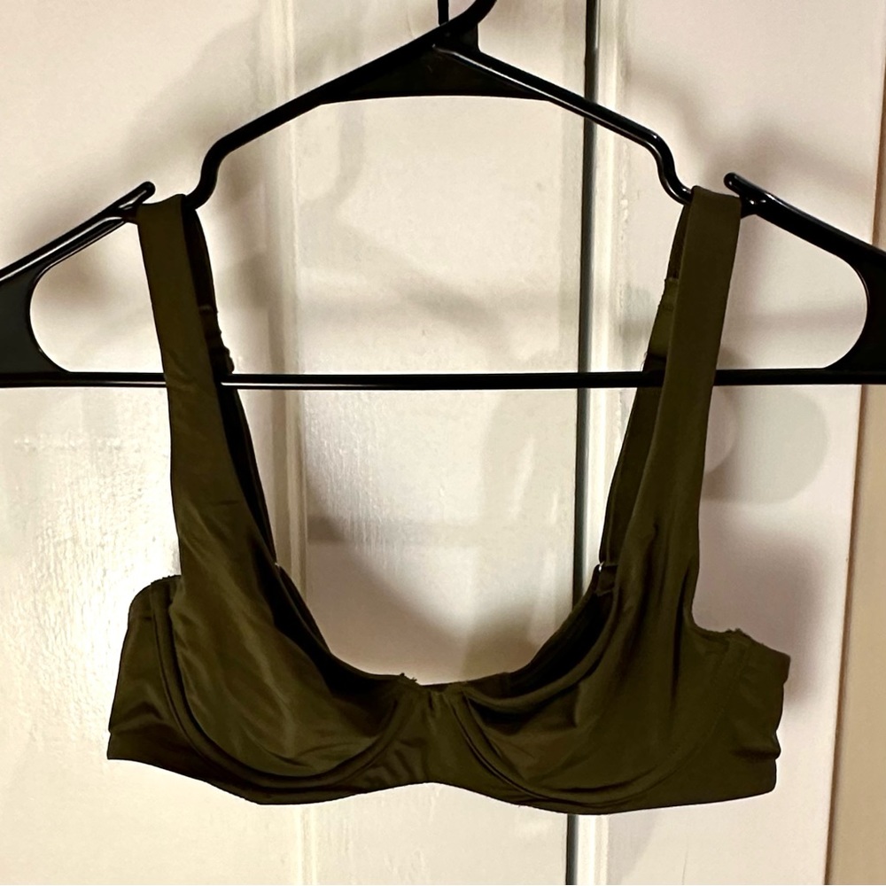 CUUP scoop bra in moss color